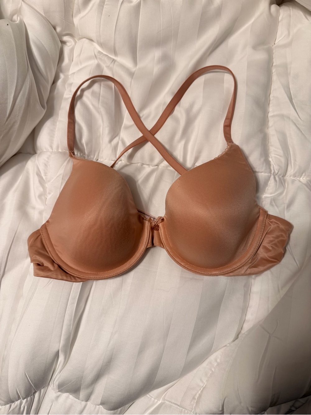 Victoria's Secret T-Shirt Bra in Tan